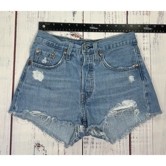 Levi's 501 Shorts Women's Size 24 Cut Off Jean Button Fly Distressed Denim - Picture 7 of 7